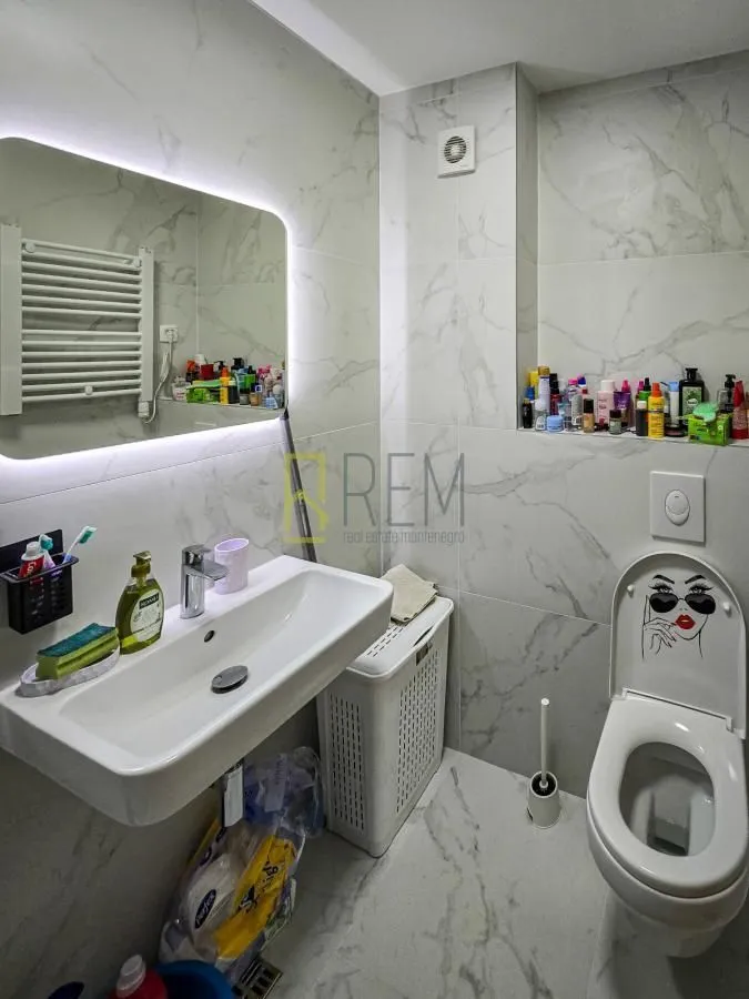 Prodaja, jednosoban stan, 41m², Tološi, Podgorica