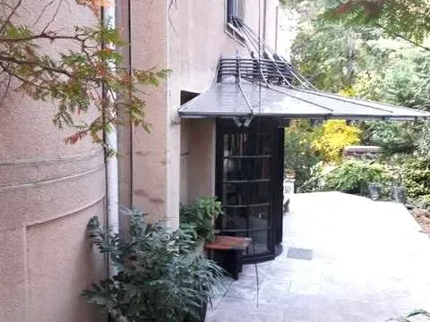 Izdavanje, kuća, 375m², Savski Venac, Beograd - image 17