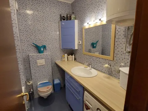 Rent, two bedroom apartment, 88m², City Kvart, Podgorica - image 19