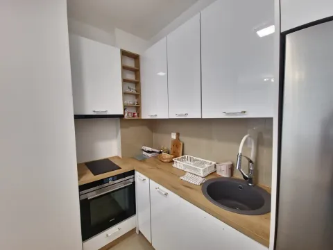 Sale, two bedroom apartment, 48m², Bečići, Budva - image 4