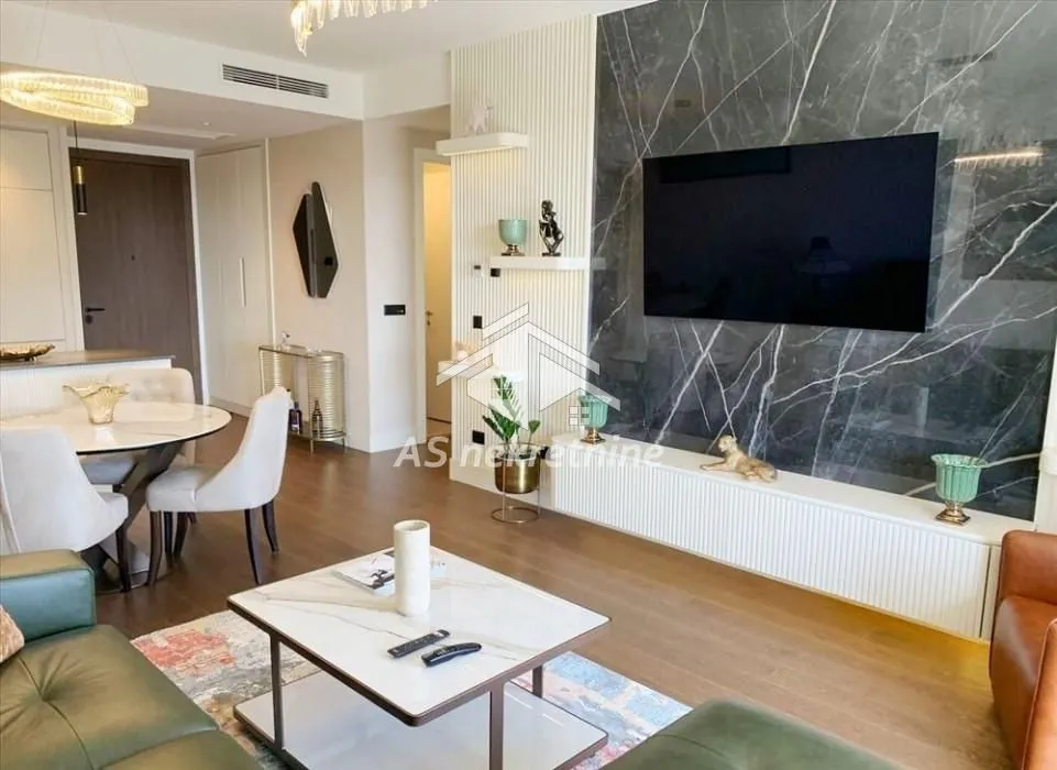 Izdavanje, dvosoban stan, 70m², Savski Venac, Beograd