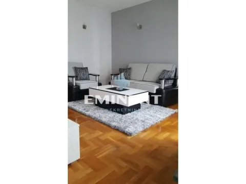 Izdavanje, stan, 40m², Vračar Sve Podlokacije, Beograd - image 1