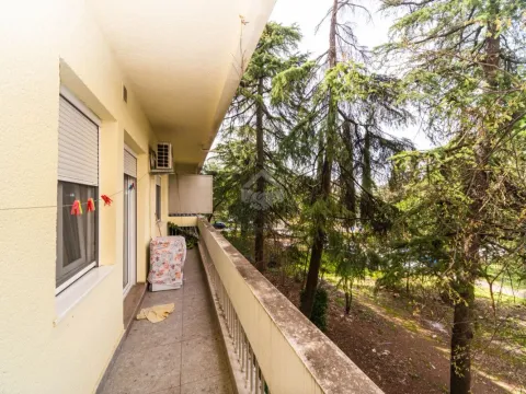 Izdavanje, dvosoban stan, 65m², Autobuska stanica, Podgorica - image 20