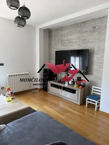 Sale, two bedroom apartment, 61m², Voždovac Sve Podlokacije, Beograd