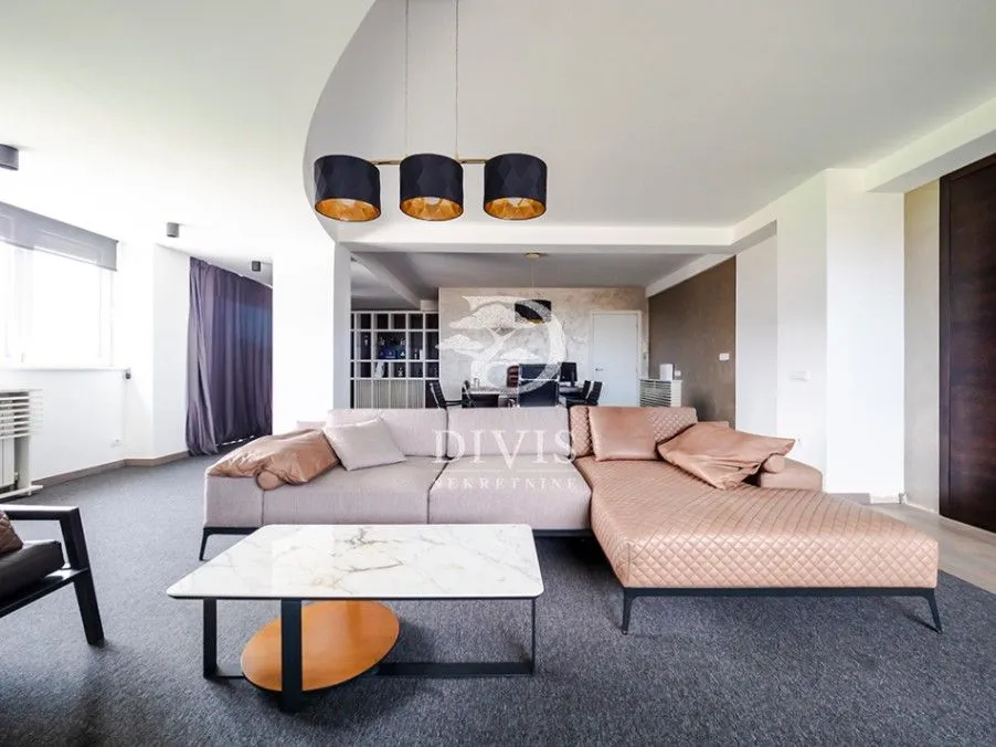 Sale, five bedroom apartment, 300m², Bogoslovija, Palilula Sve Podlokacije