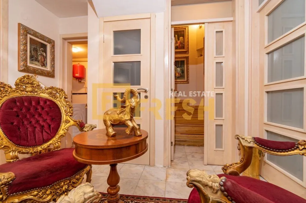 Rent, house, 150m², Gorica C, Podgorica