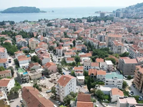 Prodaja, plac, 318m², Budva, Crna Gora - image 1
