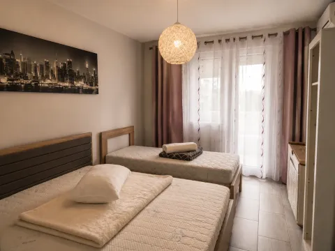 Izdavanje, dvosoban stan, 100m², Preko Morače, Podgorica - image 7