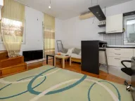 Prodaja, dvosoban stan, 50m², Tološi, Podgorica - image 10