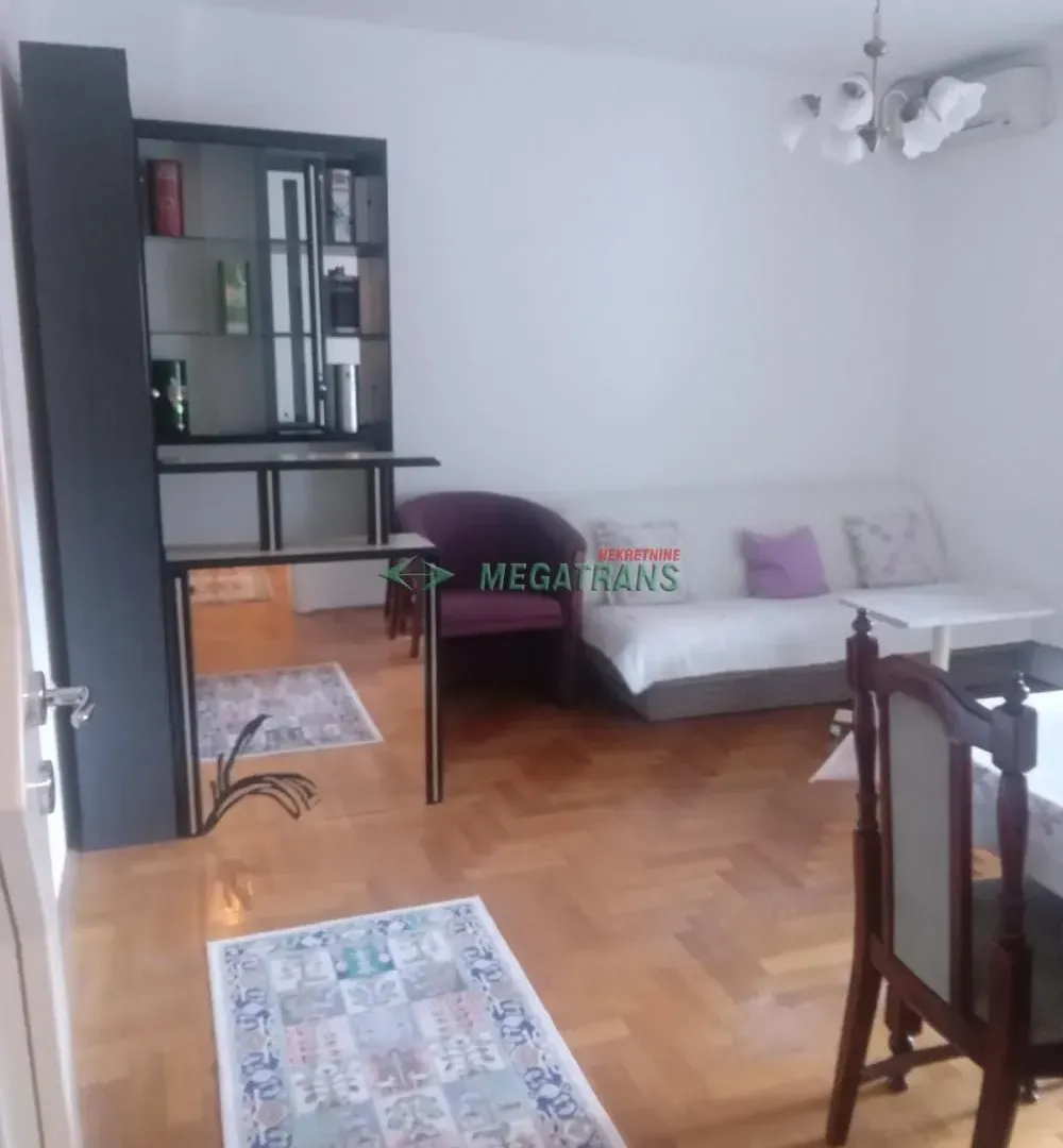 Rent, two bedroom apartment, 52m², Bulevar Oslobodjenja, Novi Sad Sve Podlokacije