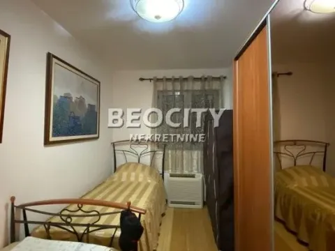 Prodaja, trosoban stan, 80m², Centar, Budva - image 12