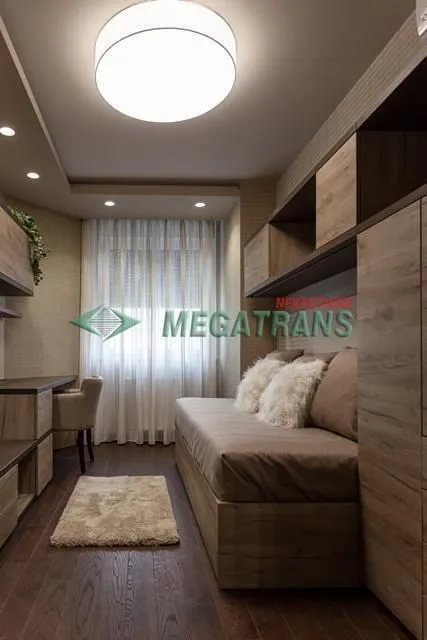 Izdavanje, četvorosoban stan, 112m², Bulevar Oslobodjenja, Novi Sad Sve Podlokacije
