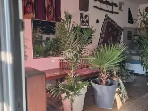 Izdavanje, poslovni prostor, 42m², Boleč, Grocka - image 3