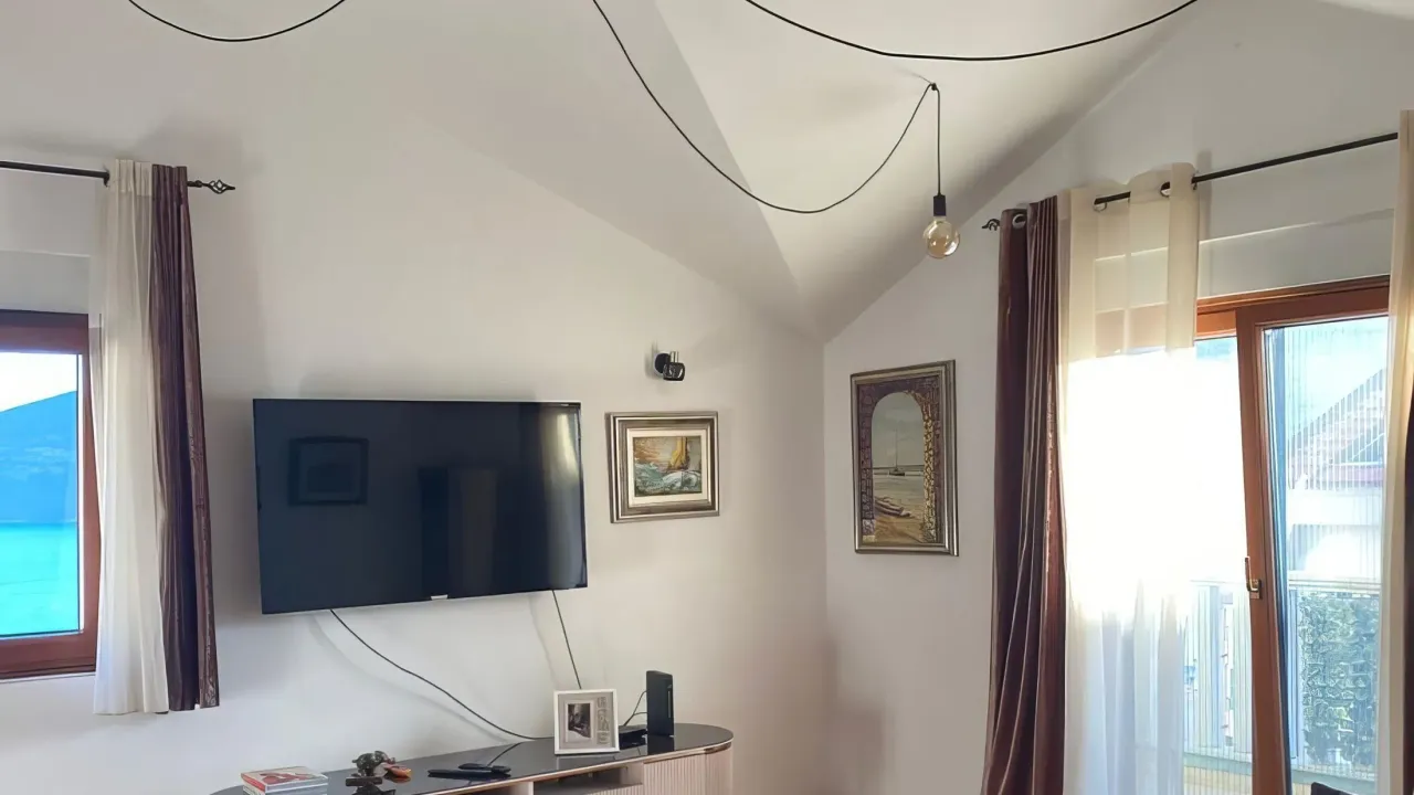 Izdavanje, jednosoban stan, 46m², Savina, Herceg Novi