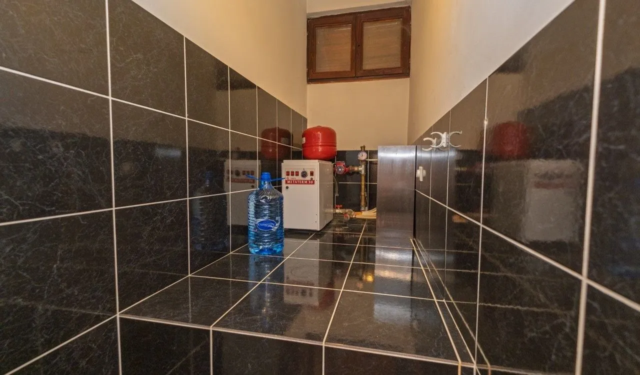 Rent, house, 280m², Gorica C, Podgorica