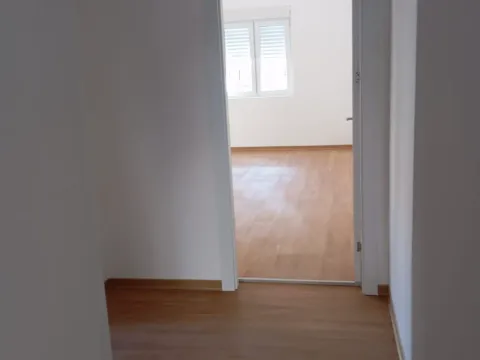Prodaja, dvosoban stan, 60m², Zabjelo, Podgorica - image 2