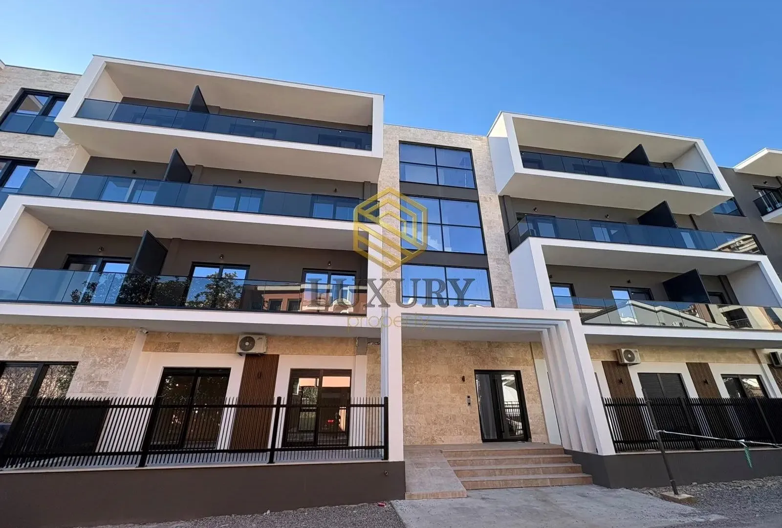 Prodaja, jednosoban stan, 41m², Momišići, Podgorica