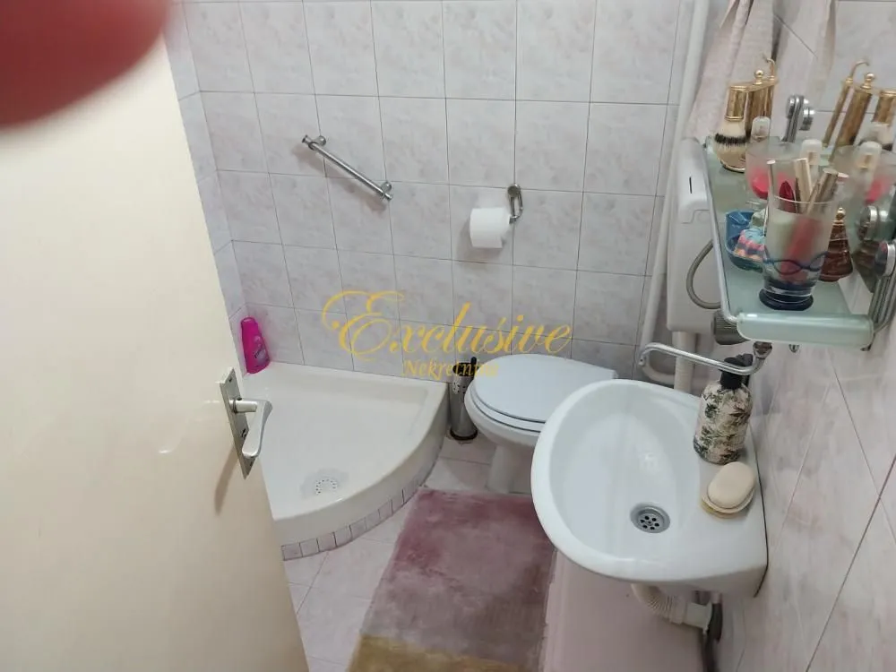 Prodaja, kuća, 116m², Kanarevo Brdo, Beograd