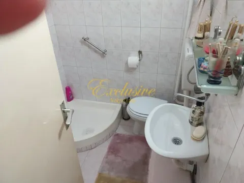 Sale, house, 116m², Kanarevo Brdo, Beograd - image 2