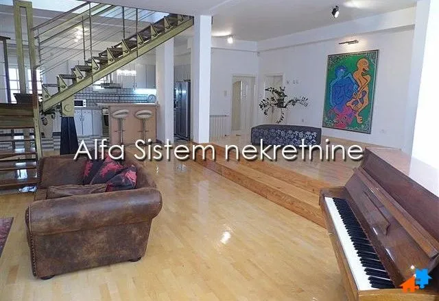 Rent, house, 400m², Voždovac Sve Podlokacije, Beograd