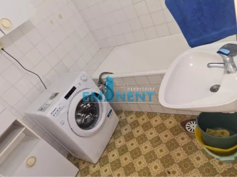 Izdavanje, trosoban stan, 84m², Zemun Centar, Zemun Sve Podlokacije - image 8