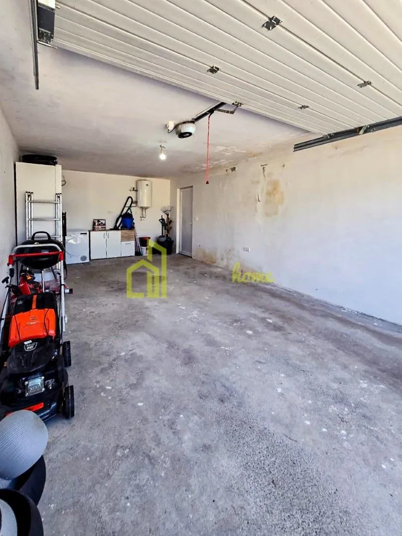 Rent, house, 194m², Tološi, Podgorica