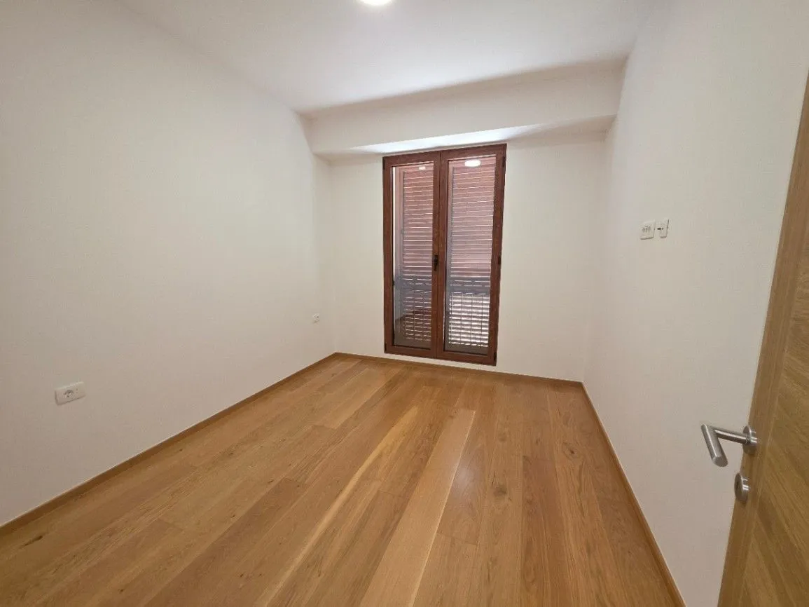 Rent, one bedroom apartment, 42m², Pod Goricom, Podgorica