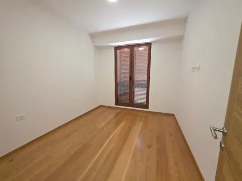 Izdavanje, jednosoban stan, 42m², Pod Goricom, Podgorica - image 3