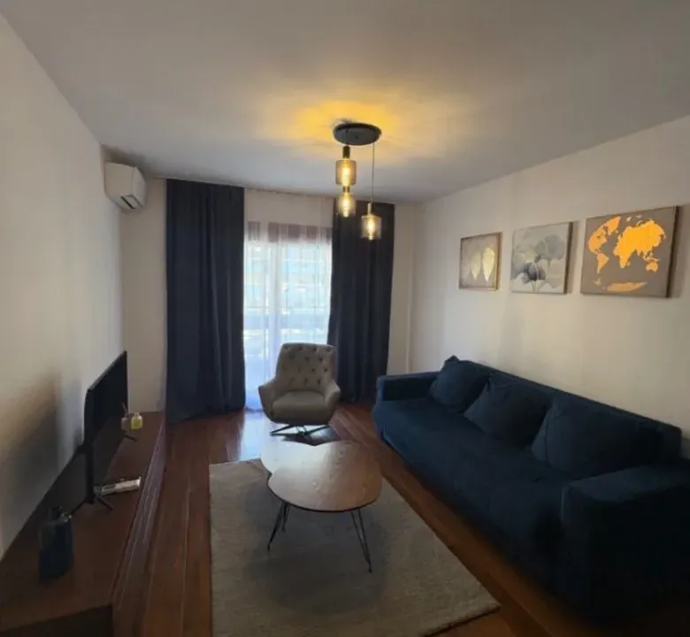 Izdavanje, jednosoban stan, 50m², City Kvart, Podgorica