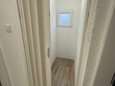 Izdavanje, dvosoban stan, 65m², Donja Gorica, Podgorica - image 8