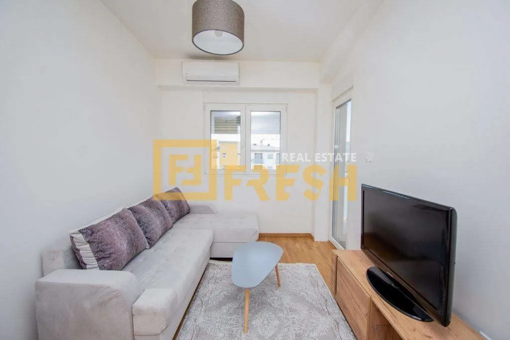 Rent, one bedroom apartment, 41m², Pobrežje, Podgorica