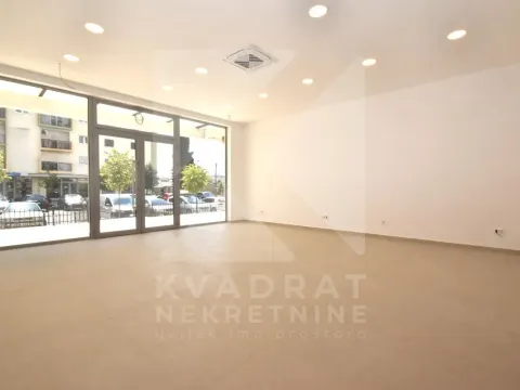 Izdavanje, poslovni prostor, 46m², Tuški Put, Podgorica