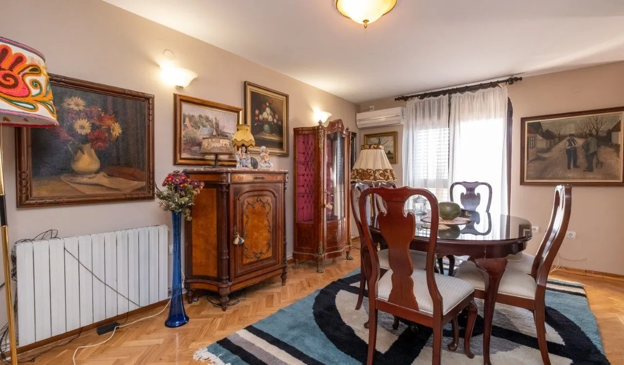 Rent, house, 280m², Gorica C, Podgorica
