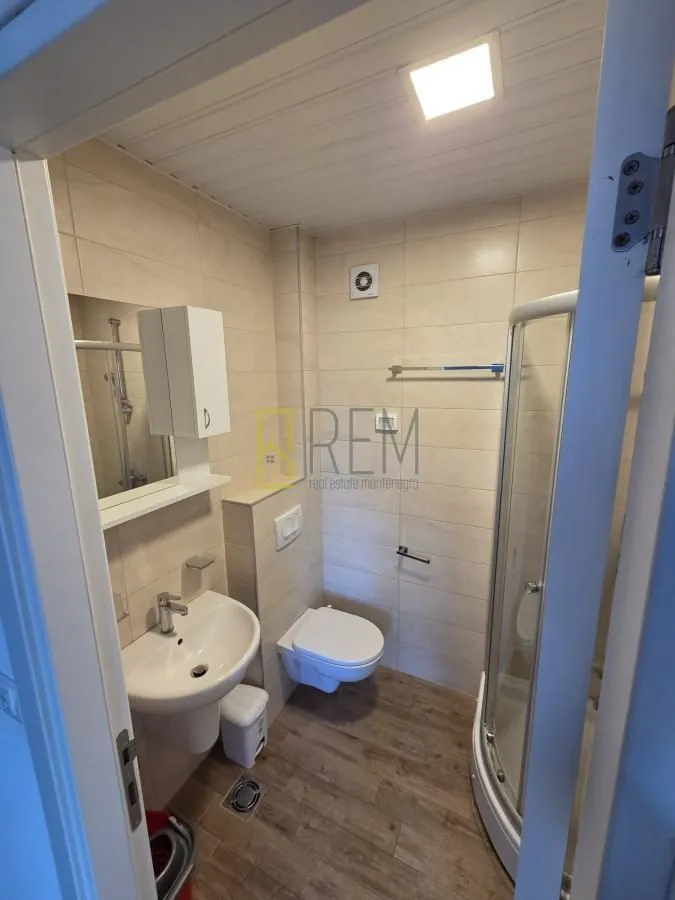 Rent, one bedroom apartment, 43m², City Kej, Podgorica