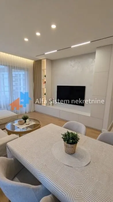 Rent, three bedroom apartment, 73m², Savski Venac, Beograd