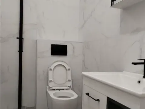 Izdavanje, četvorosoban stan, 115m², Savski Venac, Beograd - image 6