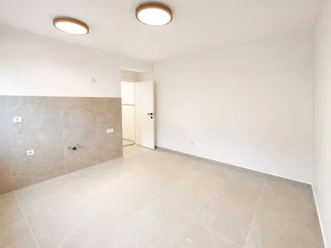 Sale, one bedroom apartment, 33m², Budva, Crna Gora - image 1