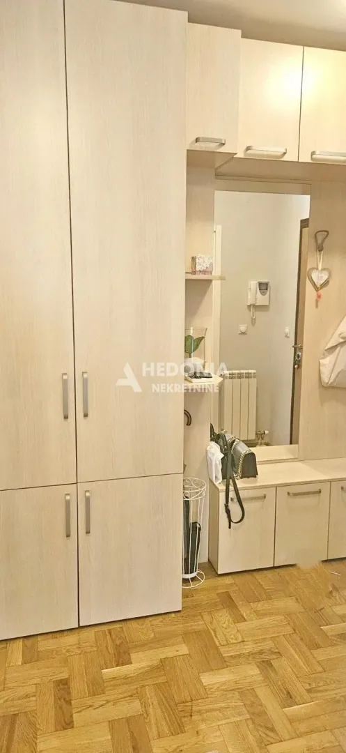 Prodaja, trosoban stan, 67m², Voždovac Sve Podlokacije, Beograd