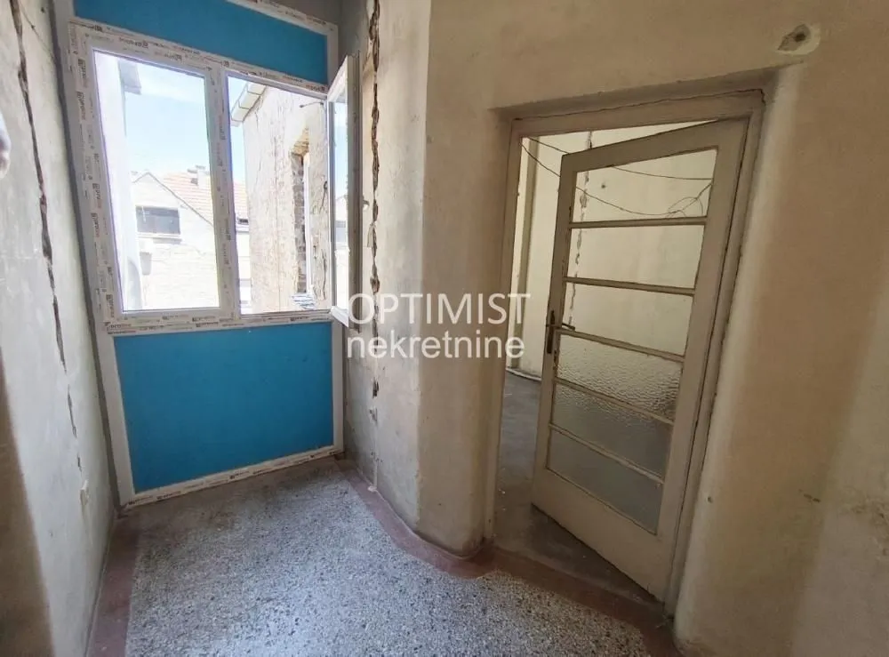 Prodaja, trosoban stan, 77m², Stari Grad, Beograd