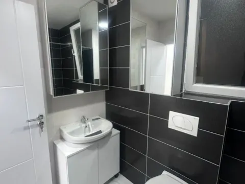Izdavanje, jednosoban stan, 50m², Budva, Crna Gora - image 7
