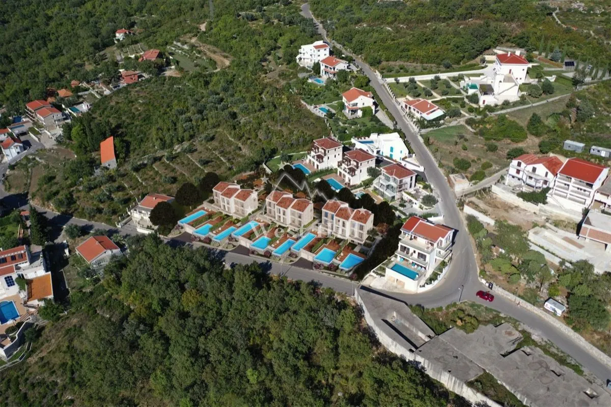 Prodaja, kuća, 225m², Blizikuće, Budva