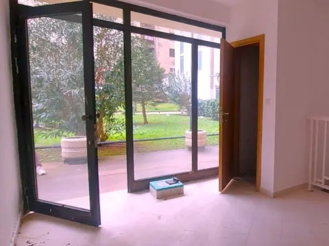 Prodaja, poslovni prostor, 64m2, Gintaš, Podgorica Prodaja, poslovni prostor, 64m2, Gintaš, Podgorica