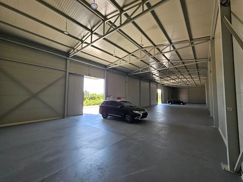 Rent, office space, 530m², Batajnica, Beograd