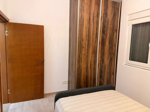 Izdavanje, jednosoban stan, 50m², Bartula, Bar - image 7