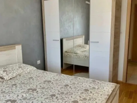 Rent, one bedroom apartment, 45m², Stari Aerodrom, Podgorica - image 3