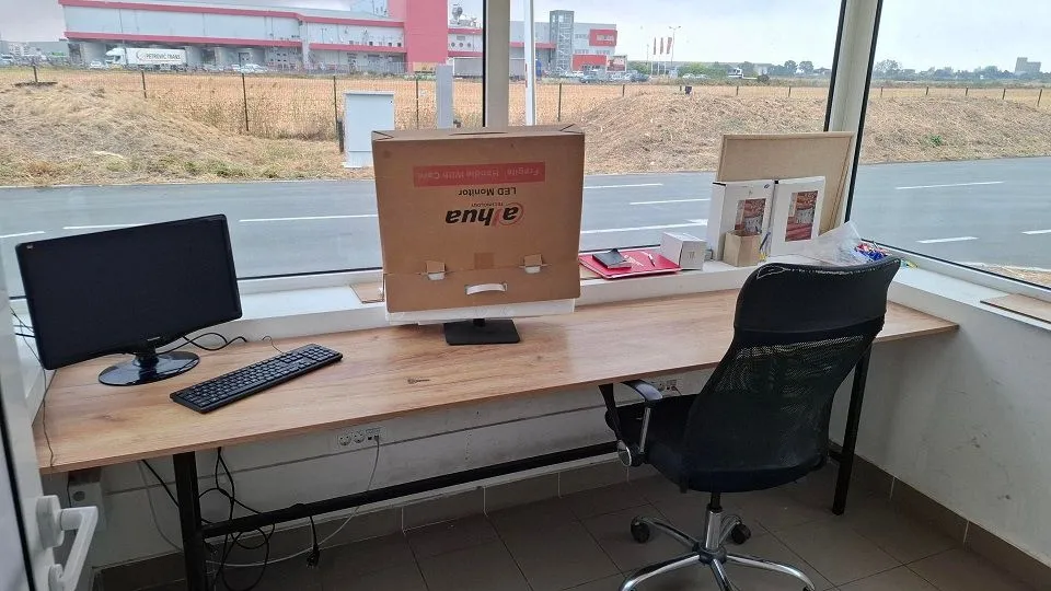 Rent, office space, 11000m², Šimanovci, Pećinci