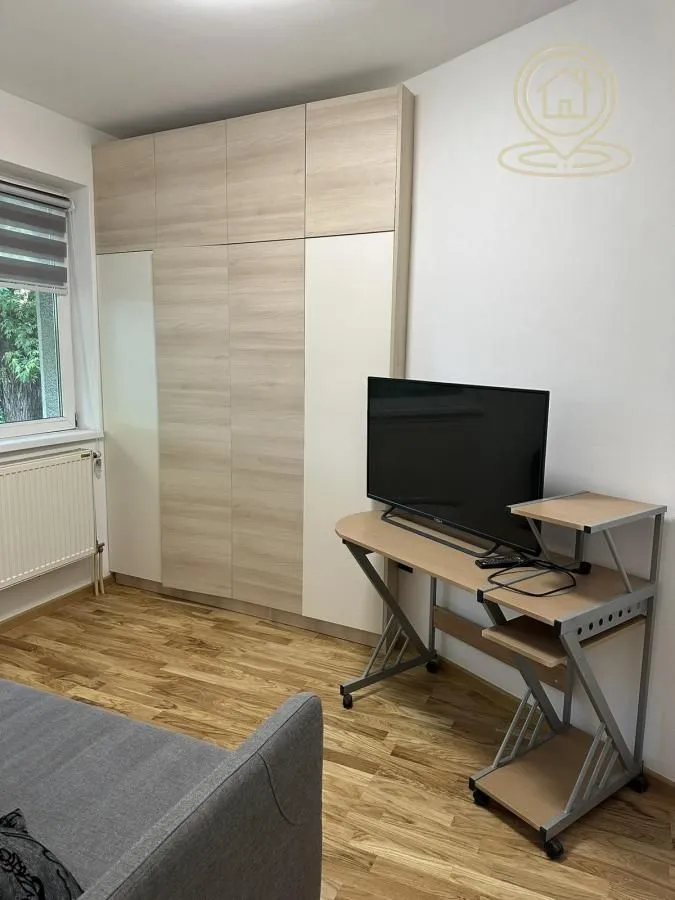 Izdavanje, trosoban stan, 52m², Grbavica, Novi Sad Sve Podlokacije