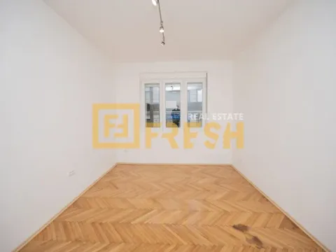 Izdavanje, poslovni prostor, 57m², Centar, Podgorica - image 5