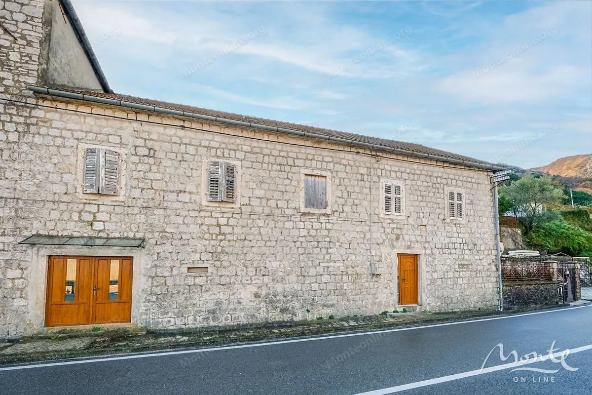 Sale, house, 126m², Kostanjica, Kotor