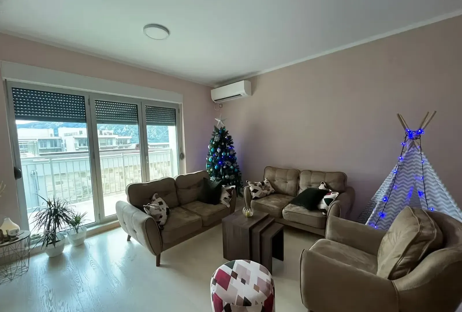 Prodaja, stan, 80m², Kotor, Crna Gora